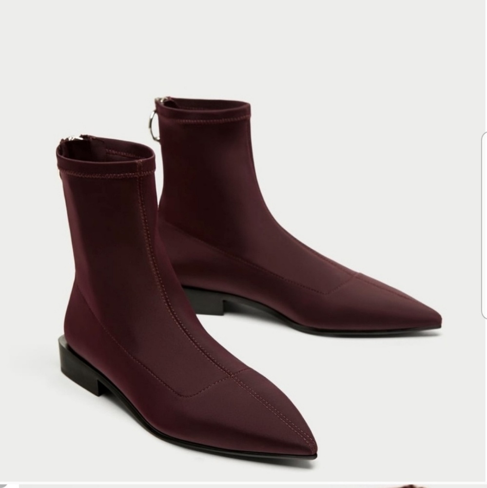 ZARA Pointy Toe Flat Ankle Bootie